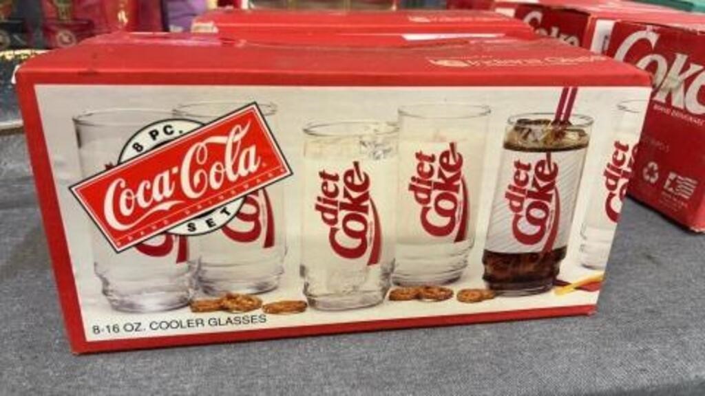 Vintage Coca-Cola brand drinkware 8 piece set