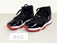 Men's Nike Jordan 11 Retro Playoffs Shoes - Sz 11