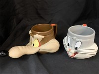 BUGS BUNNY & WYLIE COYOTE MUG SET