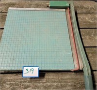 16 X 16 Paper Cutter