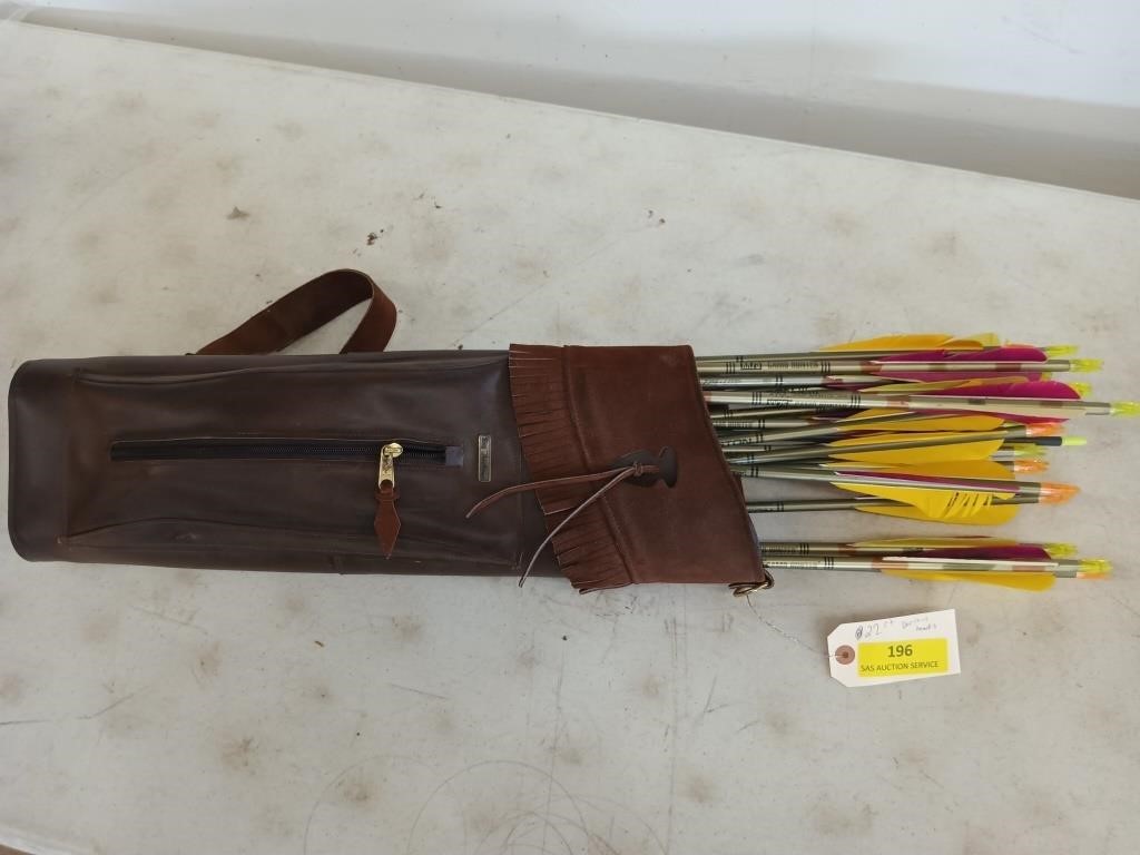 22 ct asst arrows in Neet Traditions quiver