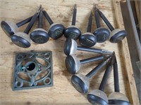13 Solar Garden Lights and Cast Iron Stand