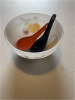 Fire king bowl fruit pattern, colored spoons