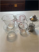 3 Pyrex measuring cup - 1 chipped  flameware