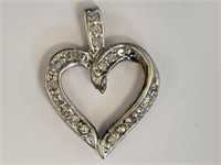 10kt White Gold Diamond Heart-shaped Pendant