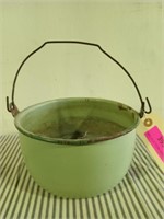 Enameled bean pot with handle 4.5 x 8.5