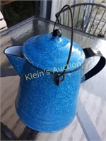 blue & white spongewear large tea/ coffee kettle