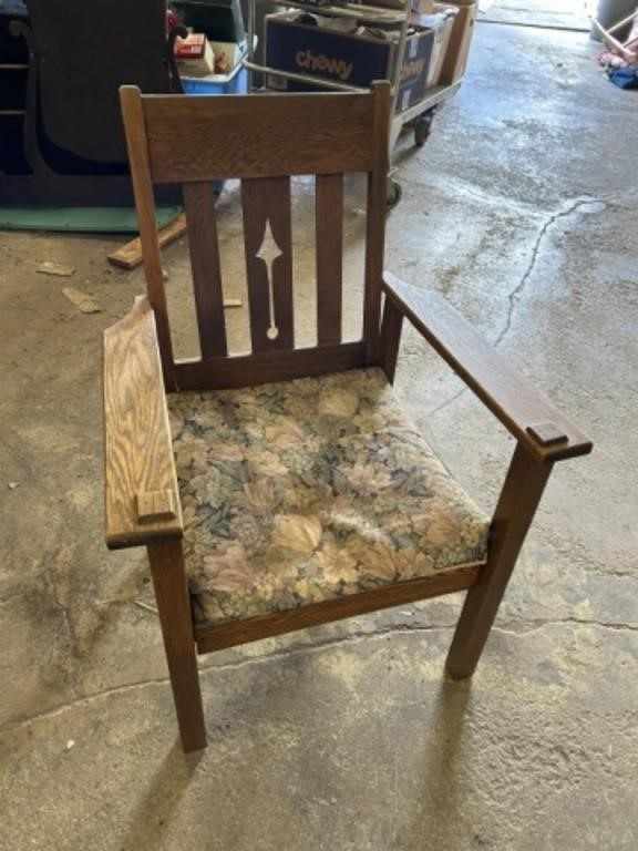 VINTAGE FURNITURE,COLLECTIBLES ONLINE AUCTION