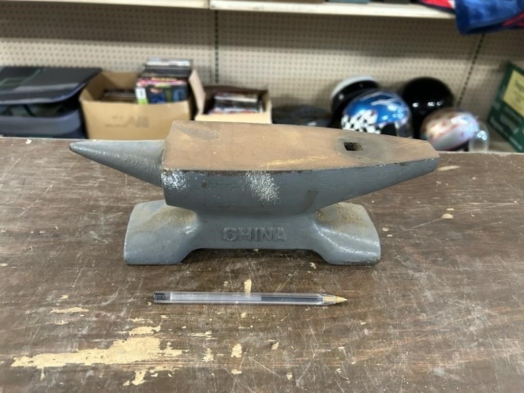 SMALL ANVIL