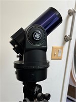 Meade Telescope w Field Tripod
