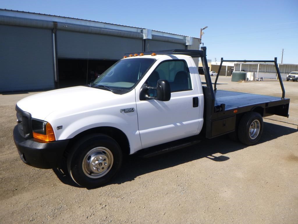 1999 Ford F350 Flatbed Truck