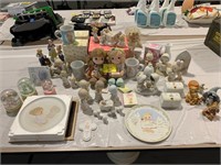LARGE GROUP OF PRECIOUS MOMENTS COLLECTIBLES