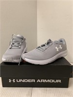 Under Armour Size 9.5 Sneakers