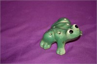 2" pottery frog