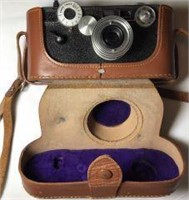 Vintage Argus Camera w Case