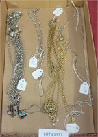APPROX 6 VTG COSTUME JEWELRY NECKLACES