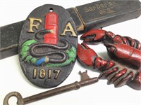 Antique Straight Razor, Medallion & Key