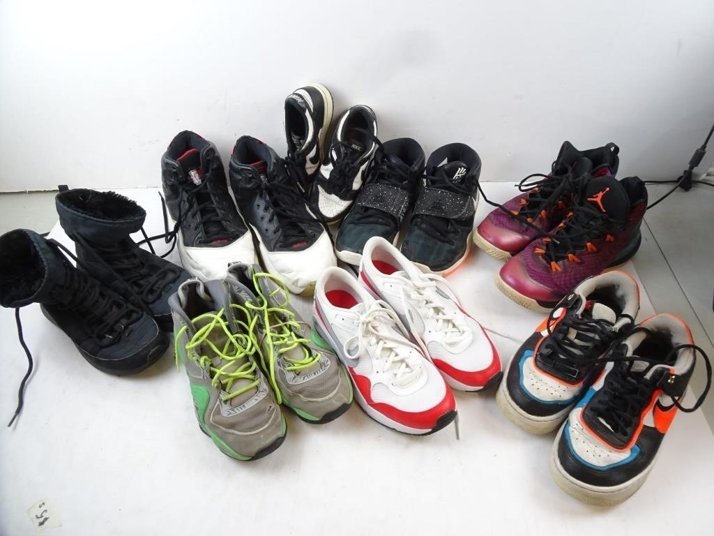 Lot of Used Nike Shoes & Sneakers - Various Sizes