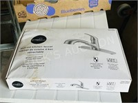 Project Source pull out kitchen faucet in box