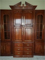 Solid wood cabinet, with 6 doors