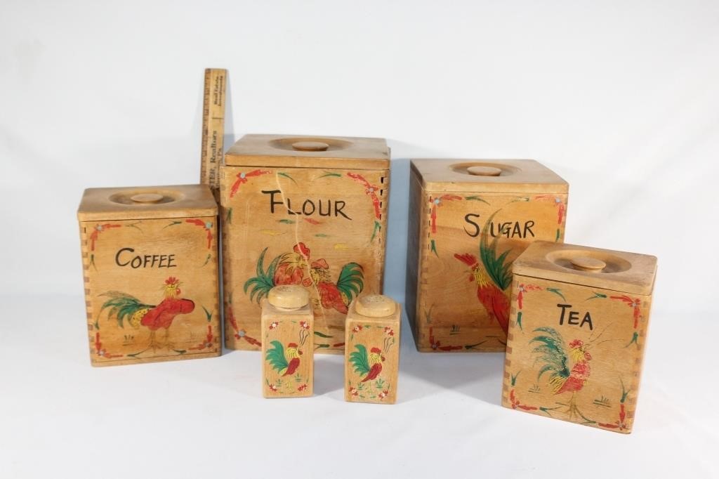 VTG wooden Kitchen containers with Roosters