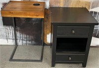 11 - LOT OF 2 SIDE TABLES