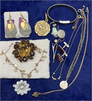 Custom Jewelries