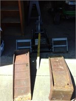 Pro-Lift lawn mower lift and two ramps comes with