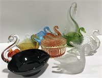 Various vintage blown glass swans