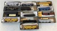 lot of 13 Atheran HO Train Cars, Accessories