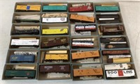 lot of 24 Athearn HO Train Cars