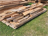 White Oak 4/4 Rough Sawn Lumber