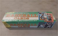 1990 TOPPS BASEBALL CARDS- OFFICIAL COMPLETE S