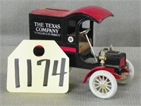 1905 Fords 1st delivery car B