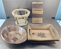 4pc. Misc. Wooden Home Decor Items