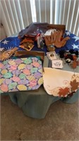 ASSORTMENT OF MISCELLANEOUS TABLE TOP COVERINGS