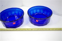 Set of Two Blue Glass Baking Pans