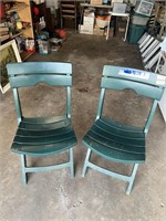 Pair of Folding Lawn Chairs