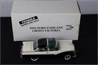 1955 Ford Fairlane Crown Victoria Die-Cast Model b
