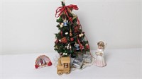 MINI CHRISTMAS TREE MUSIC BOX AND GIFTS