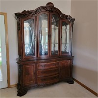 A.R.T. Old World China Cabinet