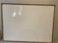 Whiteboard for a dry erase markers - measures 4’