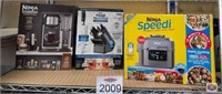 mix Lot of (3 pcs) small appliances and more,