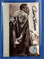ROOSEVELT BROWN AUTOGRAPHED HALL OF FAME