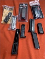 W - MIXED LOT OF AMMUNITION MAGS (W133)