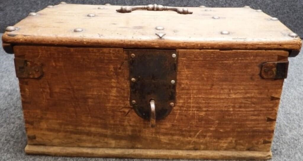 Antique Hand-Made Wooden Tool Chest / Artist's Box