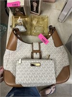 MICHAEL KORS PURSE AND MATCHED WALLET