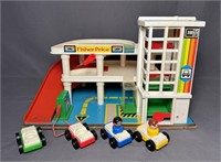 1985 Little Peoples garage, Fisher Price,