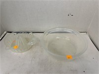 2 cnt Opalescent Glass Dishes