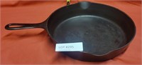 GRISWOLD NO. 8 CAST IRON SKILLET